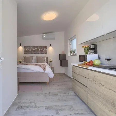 Ivanka By Interhome Medulin